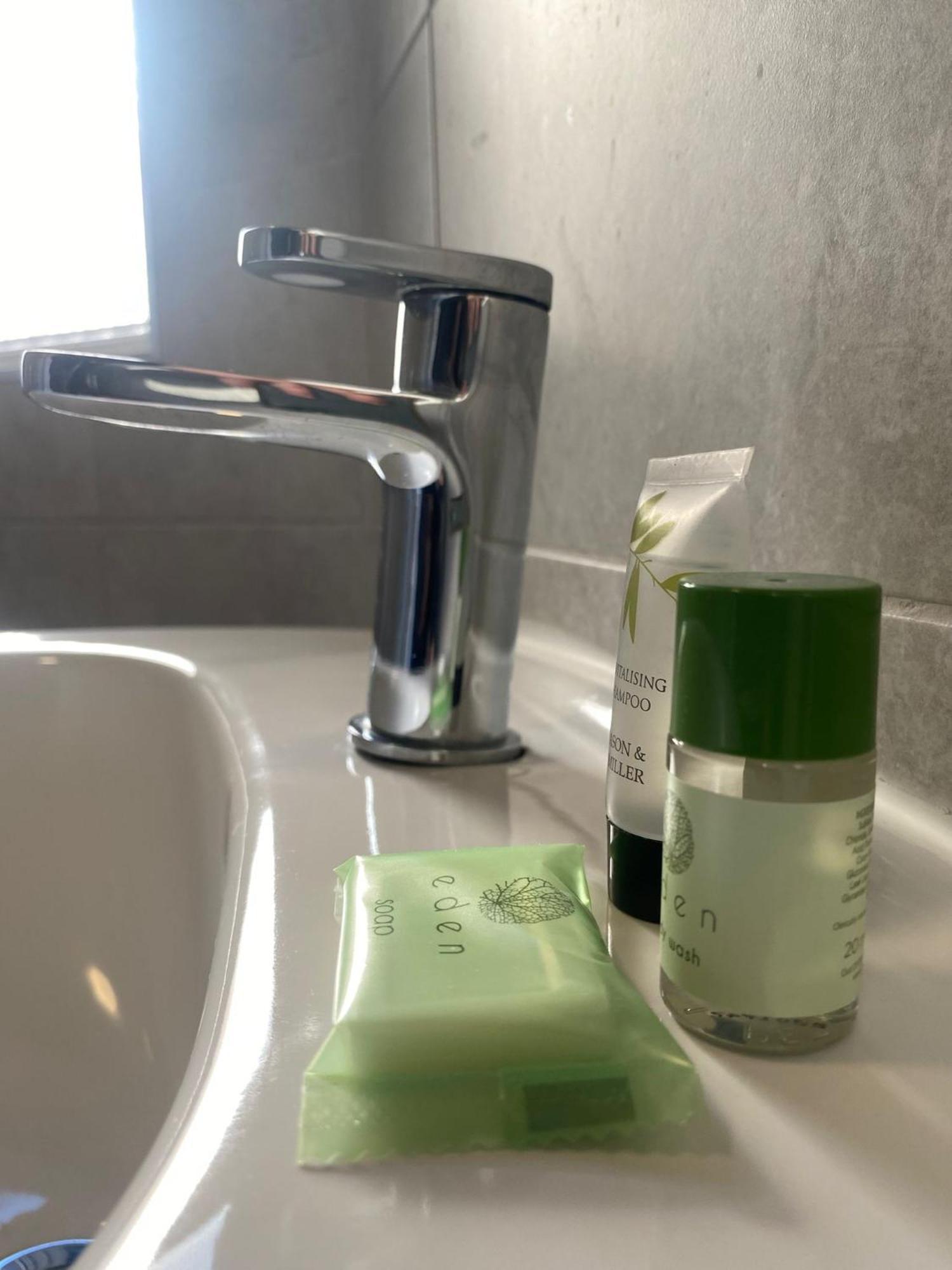 Lady Hamilton Inn Portsmouth Ngoại thất bức ảnh